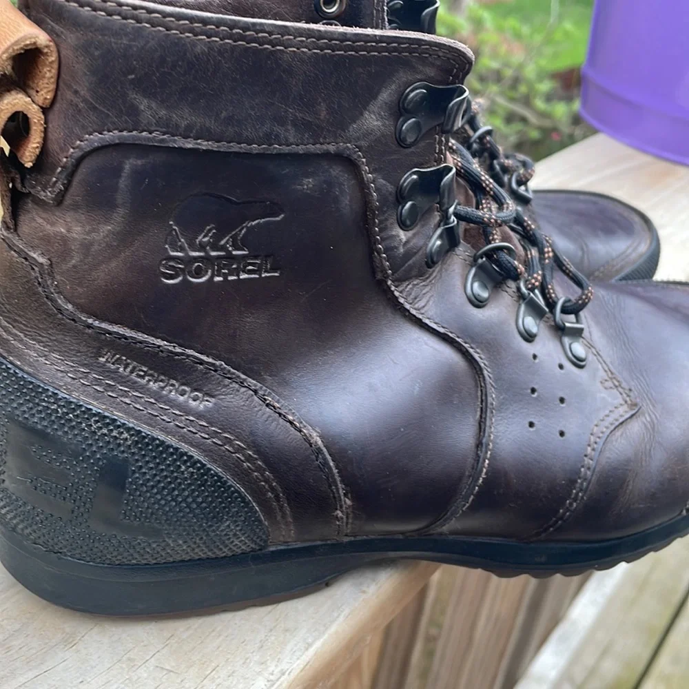 Sorel Men's Ankeny Mid Hiker Leather Boots in Tobacco/Black Size 9